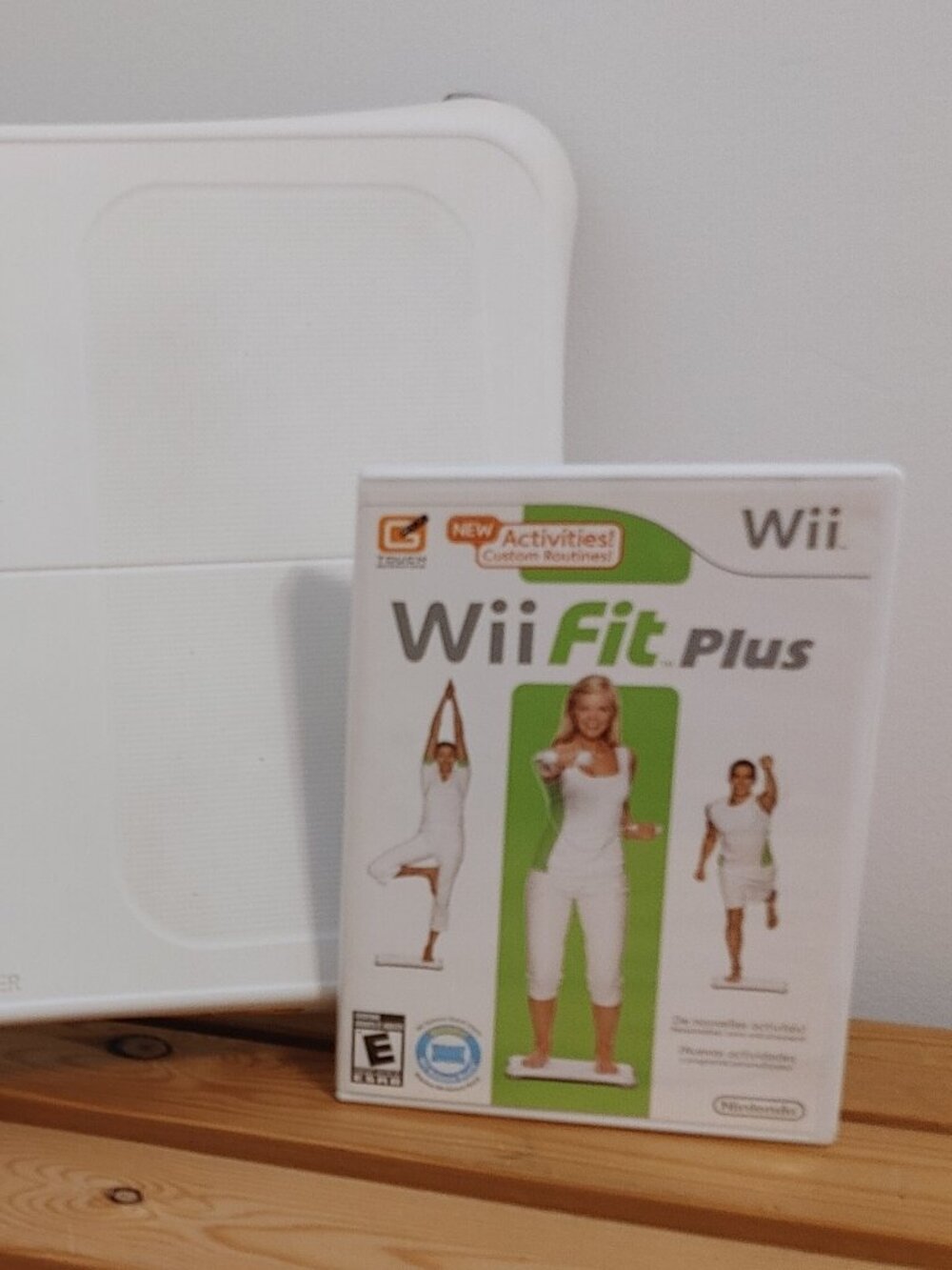 Nintendo Wii Fit Plus with balance board (great condition!)
